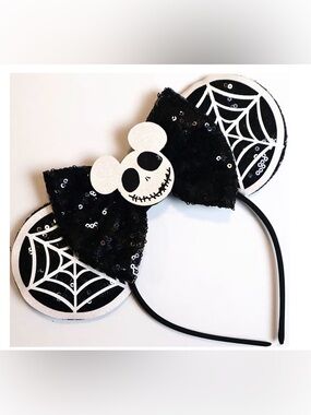 Jack Skellington-themed Minnie mouse ears headband